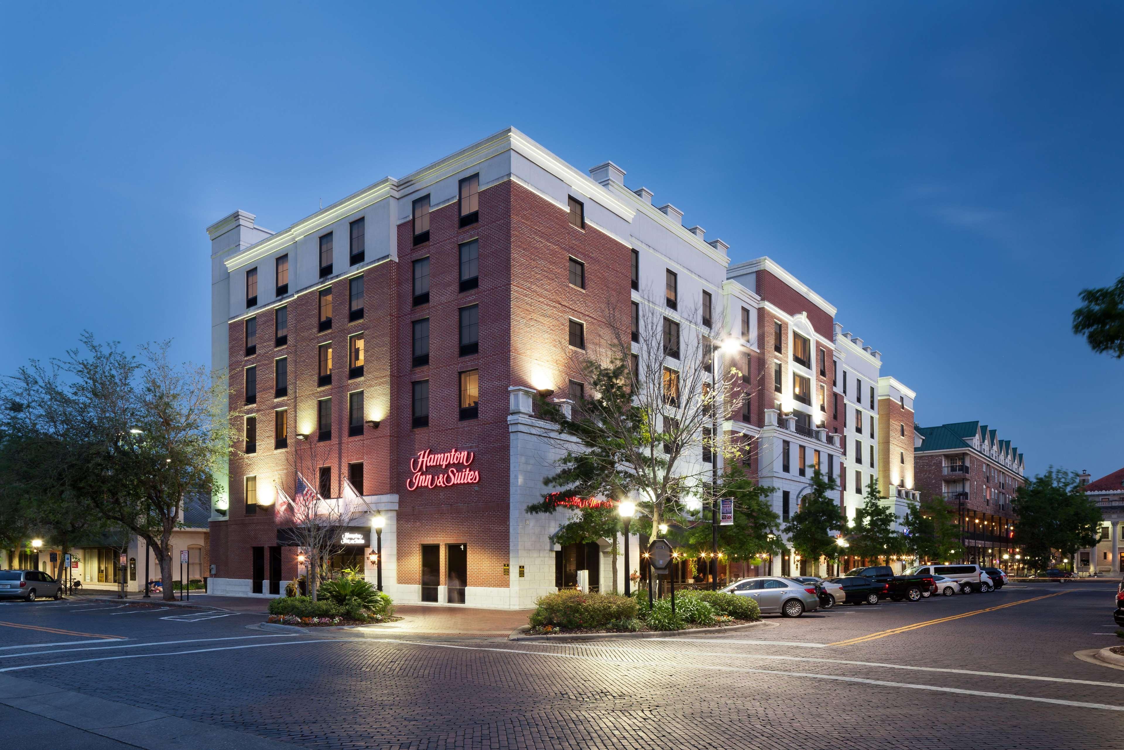 Hampton Inn & Suites Gainesville Downtown Exterior foto