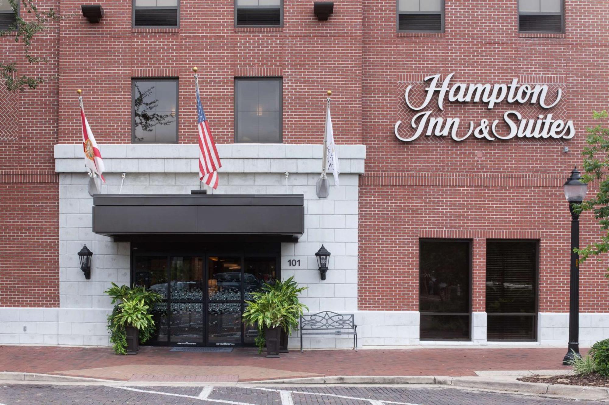 Hampton Inn & Suites Gainesville Downtown Exterior foto